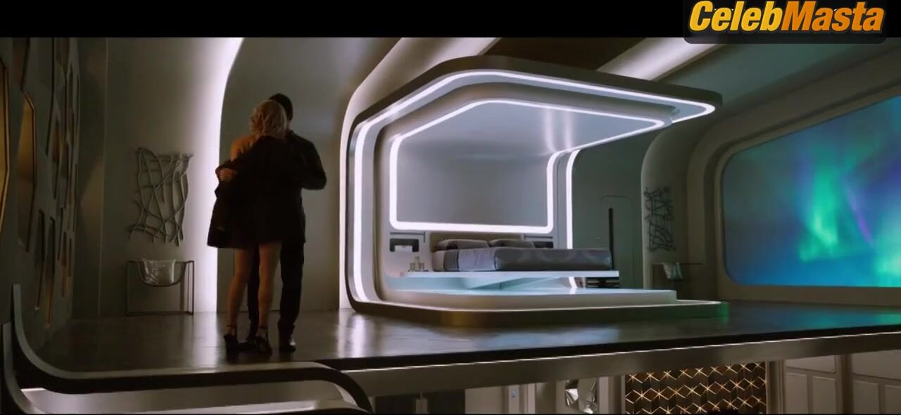 Jennifer Lawrence Underwear Scene From Passengers - Photo 2 of 5