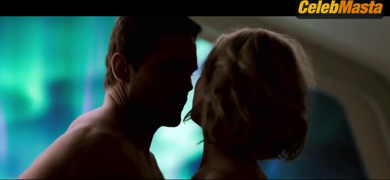 Jennifer Lawrence Underwear Scene From Passengers - Photo 2 of 5 photo 4