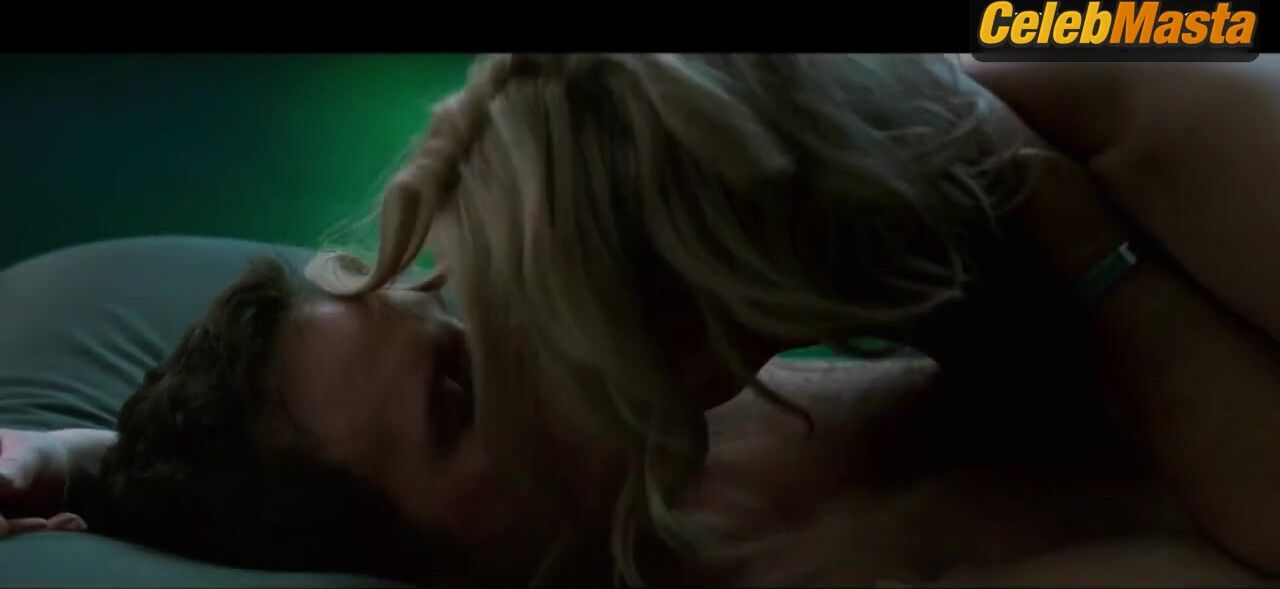 Jennifer Lawrence Ass Scene From Passengers - Photo 2 of 5 photo 5