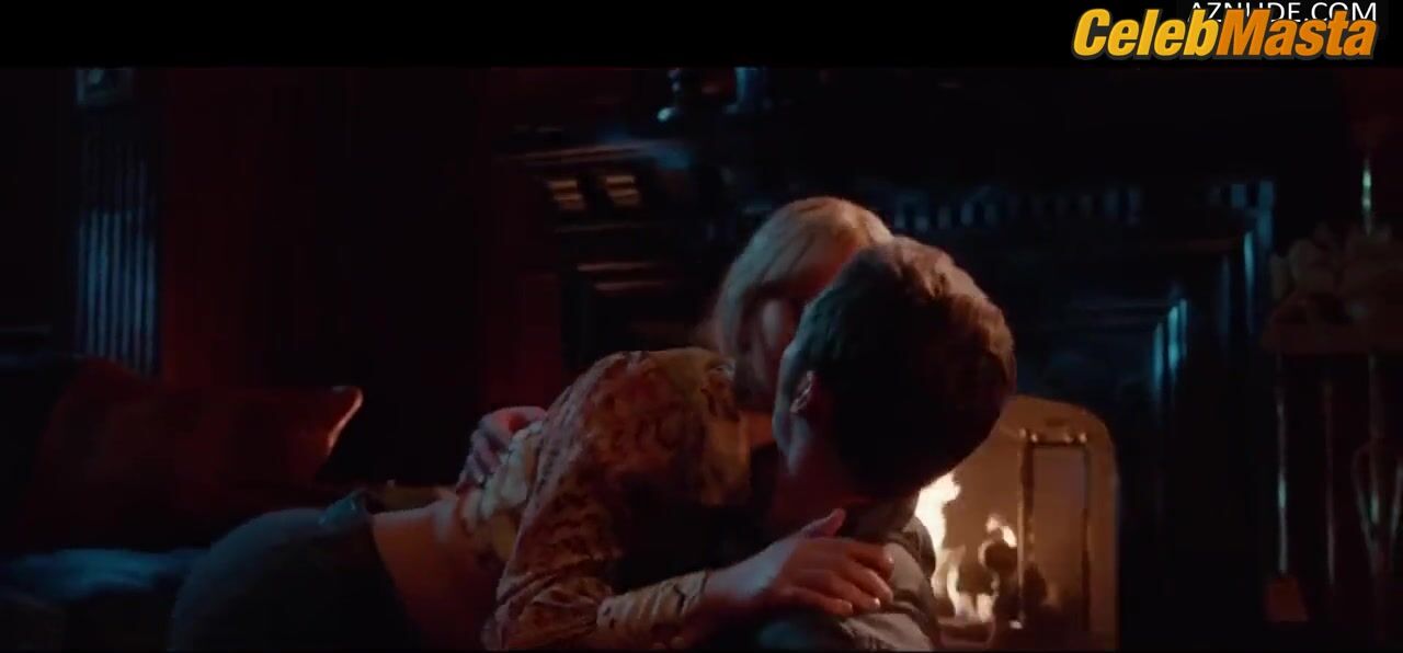 Jennifer Lawrence Booty And Tits Scene From X-men Days Of - Photo 1 of 5 photo 2