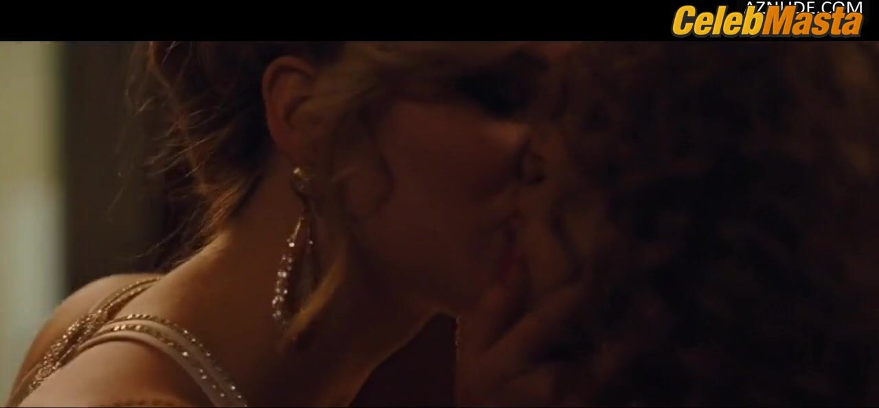 Jennifer Lawrence Lesbian, Tits Scene From American Hustle - Photo 1 of 5 photo 4