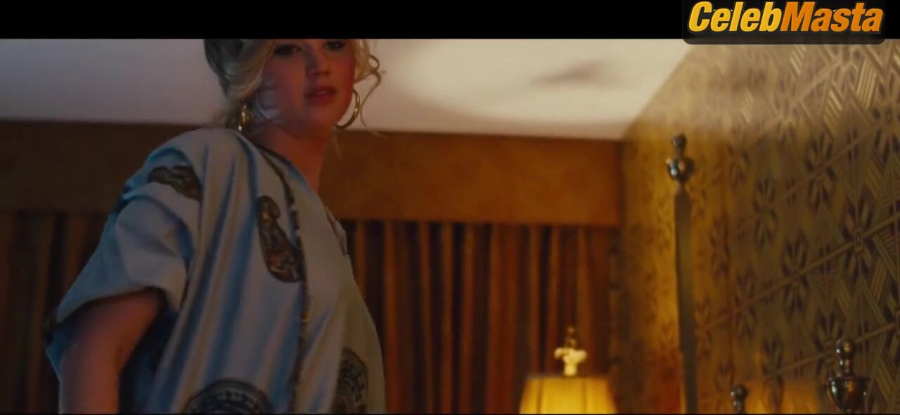 Jennifer Lawrence Sexy Scene From American Hustle - Photo 2 of 5