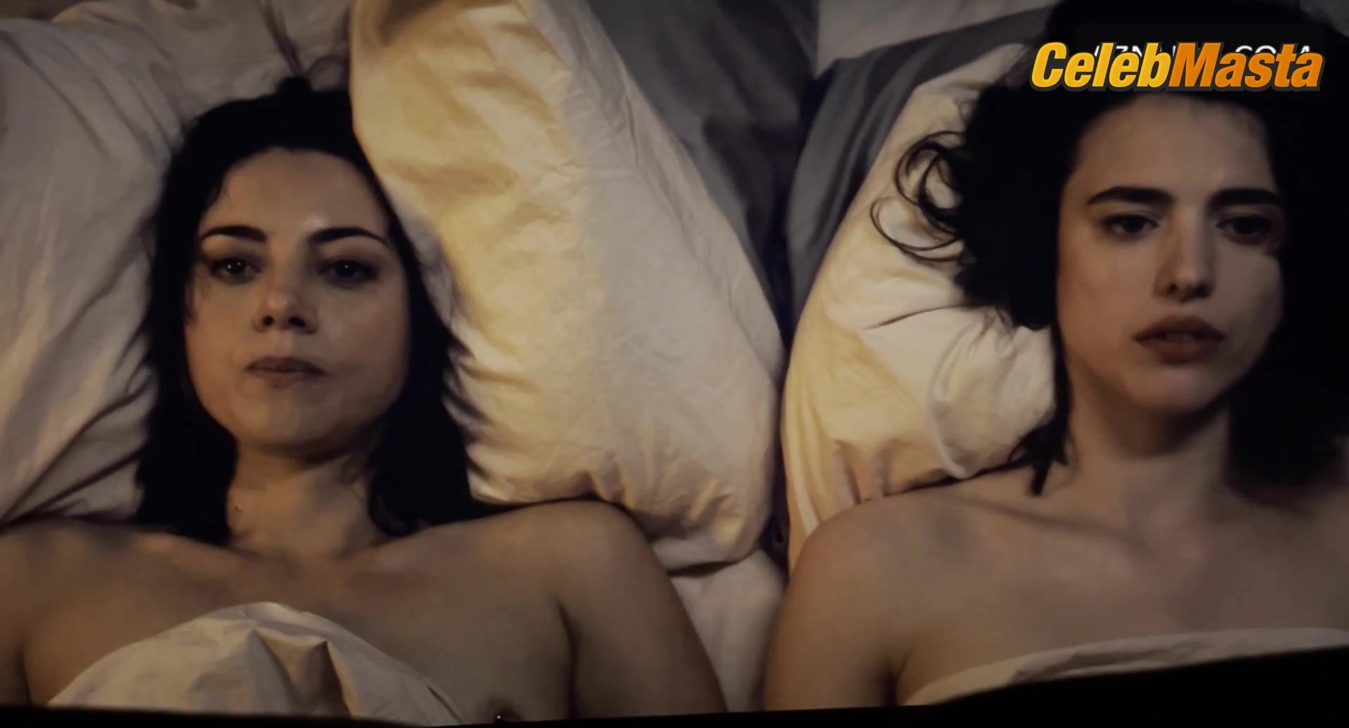 Aubrey Plaza And Margaret Qualley Lesbian, Breasts Scene - Photo 1 of 5 photo 4