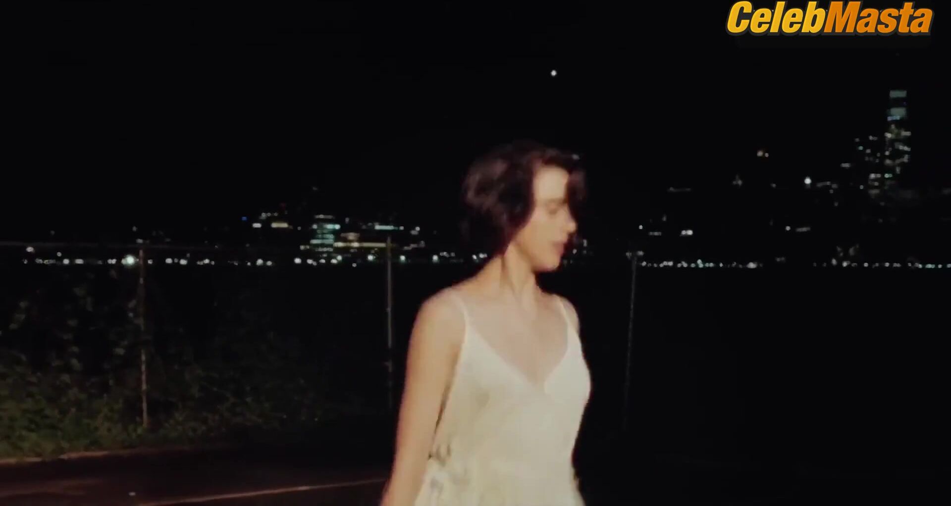 Margaret Qualley Sexy Scene In Tiny Moves - Photo 1 of 5 photo 3