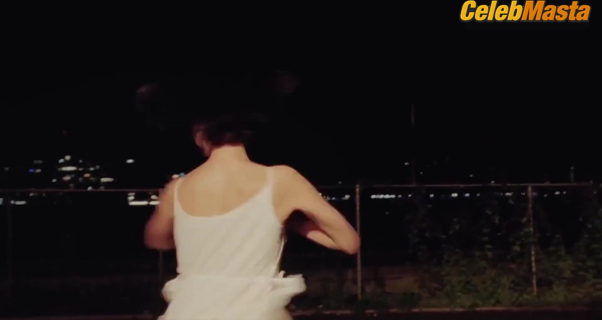 Margaret Qualley Sexy Scene In Tiny Moves - Photo 1 of 5 photo 4