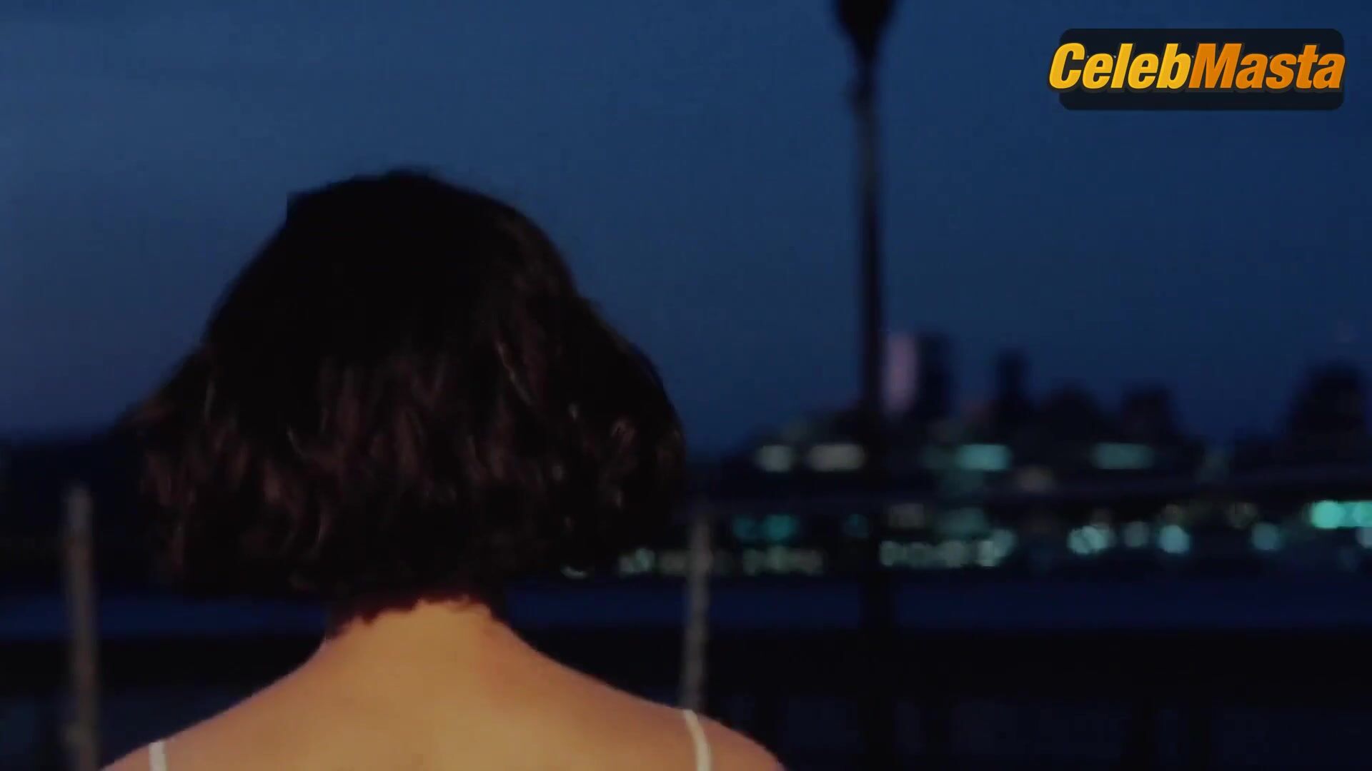 Margaret Qualley Sexy Scene In Tiny Moves - Photo 1 of 5 photo 5