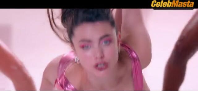 Margaret Qualley Breasts, Prosthetic Scene In The Substance - Photo 5 of 5 photo 2