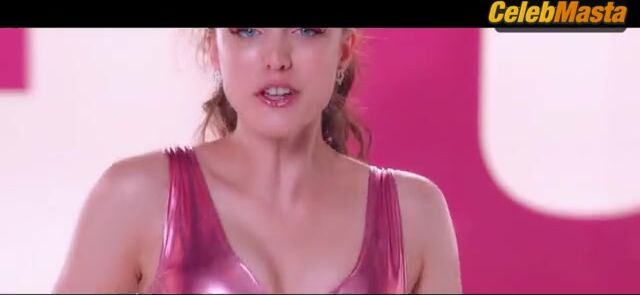 Margaret Qualley Breasts, Prosthetic Scene In The Substance - Photo 5 of 5