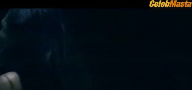 Demi Moore Margaret Qualley And Butt, Breasts Scene In - Photo 1 of 5 photo 5