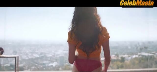 Demi Moore Margaret Qualley And Underwear, Butt Scene - Photo 5 of 5 photo 3
