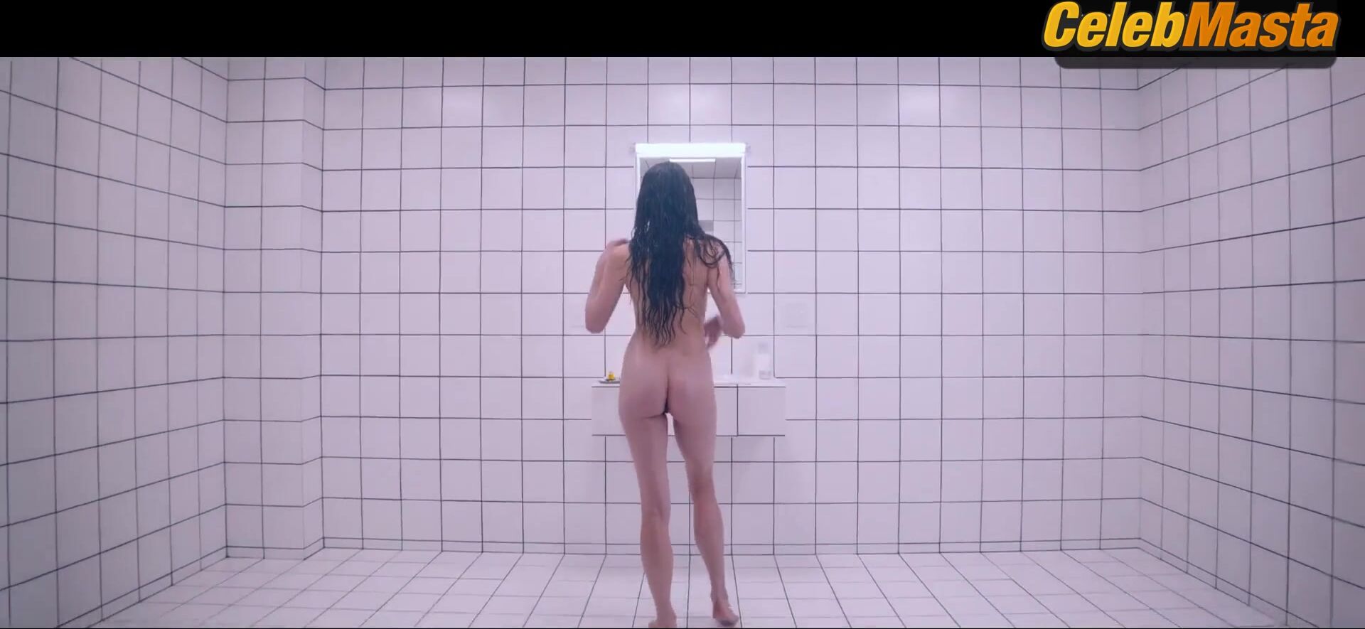 Margaret Qualley Booty, Tits Scene From The Substance - Photo 2 of 5 photo 3
