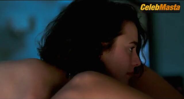 Geraldine Viswanathan And Margaret Qualley Lesbian, Tits Scene - Photo 2 of 5 photo 3