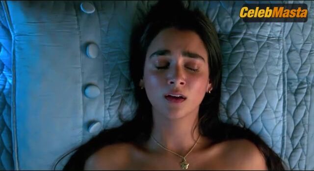 Geraldine Viswanathan And Margaret Qualley Lesbian, Tits Scene - Photo 2 of 5 photo 5