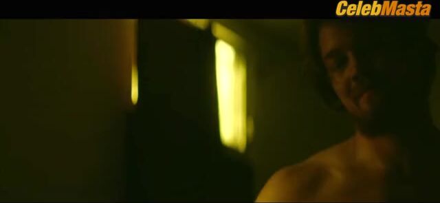 Margaret Qualley Tits, Underwear Scene From Stars At Noon - Photo 2 of 5