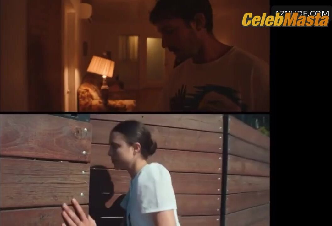 Margaret Qualley Ass, Tits Scene From Love Me Like You Hate Me - Photo 2 of 5