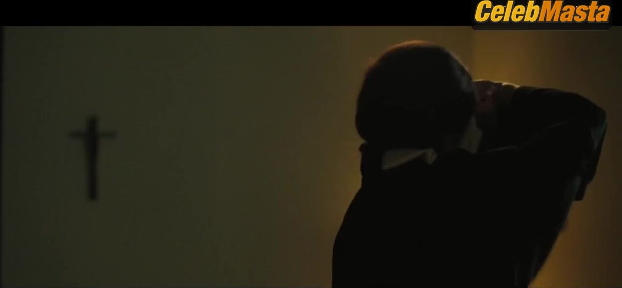Margaret Qualley Tits, Underwear Scene From Novitiate - Photo 2 of 5