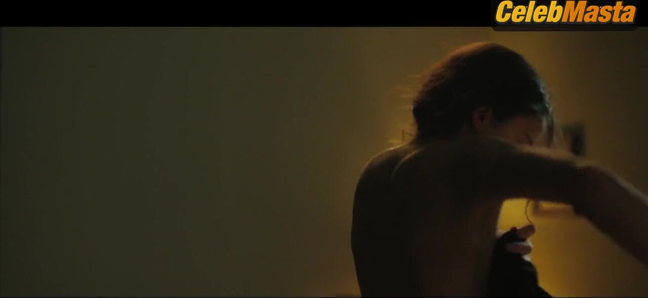 Margaret Qualley Tits, Underwear Scene From Novitiate - Photo 2 of 5 photo 3