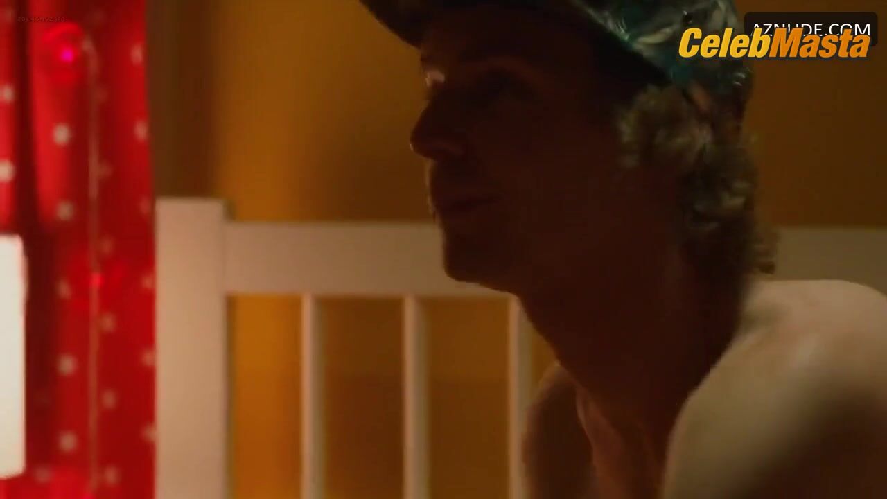 Margaret Qualley Booty, Tits Scene From The Leftovers - Photo 2 of 5 photo 4