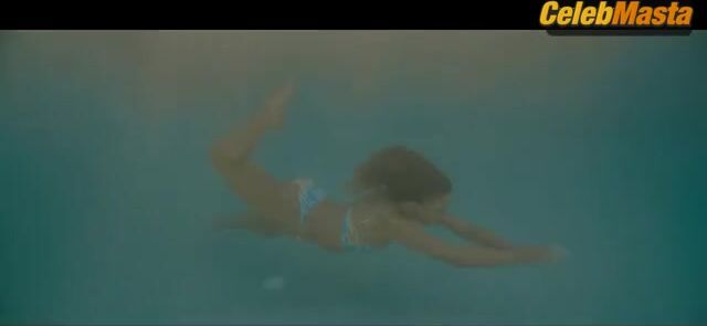 Sydney Sweeney Swimsuit Scene From Anyone But You - Photo 2 of 5