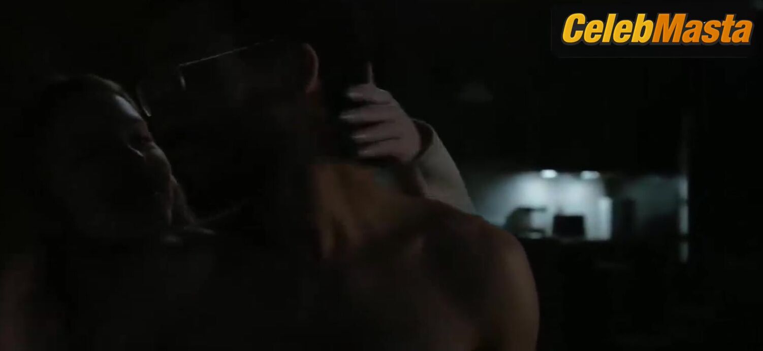 Sydney Sweeney Booty, Tits Scene From The Voyeurs - Photo 1 of 5 photo 2