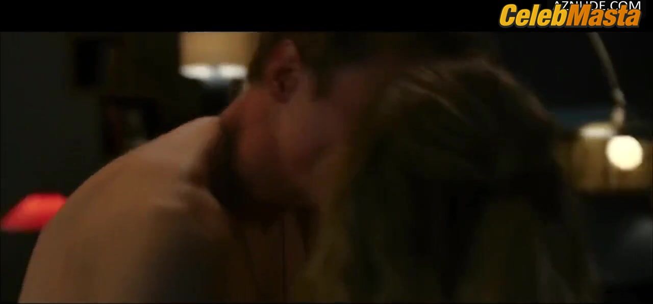 Sydney Sweeney Tits Scene From The Voyeurs - Photo 2 of 5 photo 3