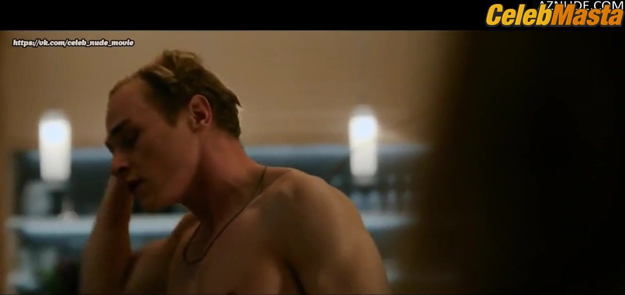 Sydney Sweeney Booty, Underwear Scene In The Voyeurs - Photo 1 of 5 photo 3