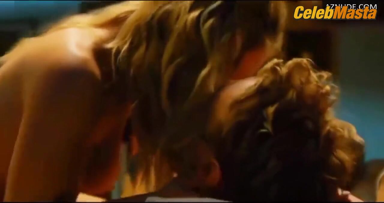 Sydney Sweeney Tits Scene From The Voyeurs - Photo 1 of 5 photo 5