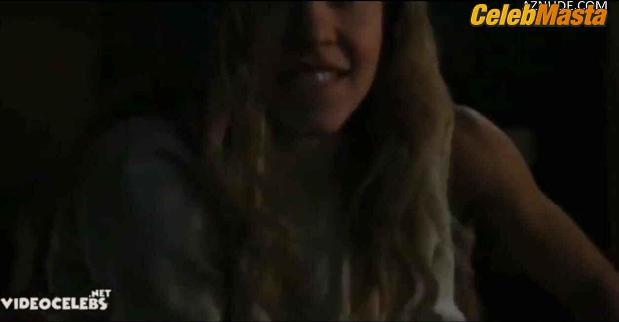 Sydney Sweeney ’s Hot Scene In The Voyeurs - Photo 5 of 5 photo 4
