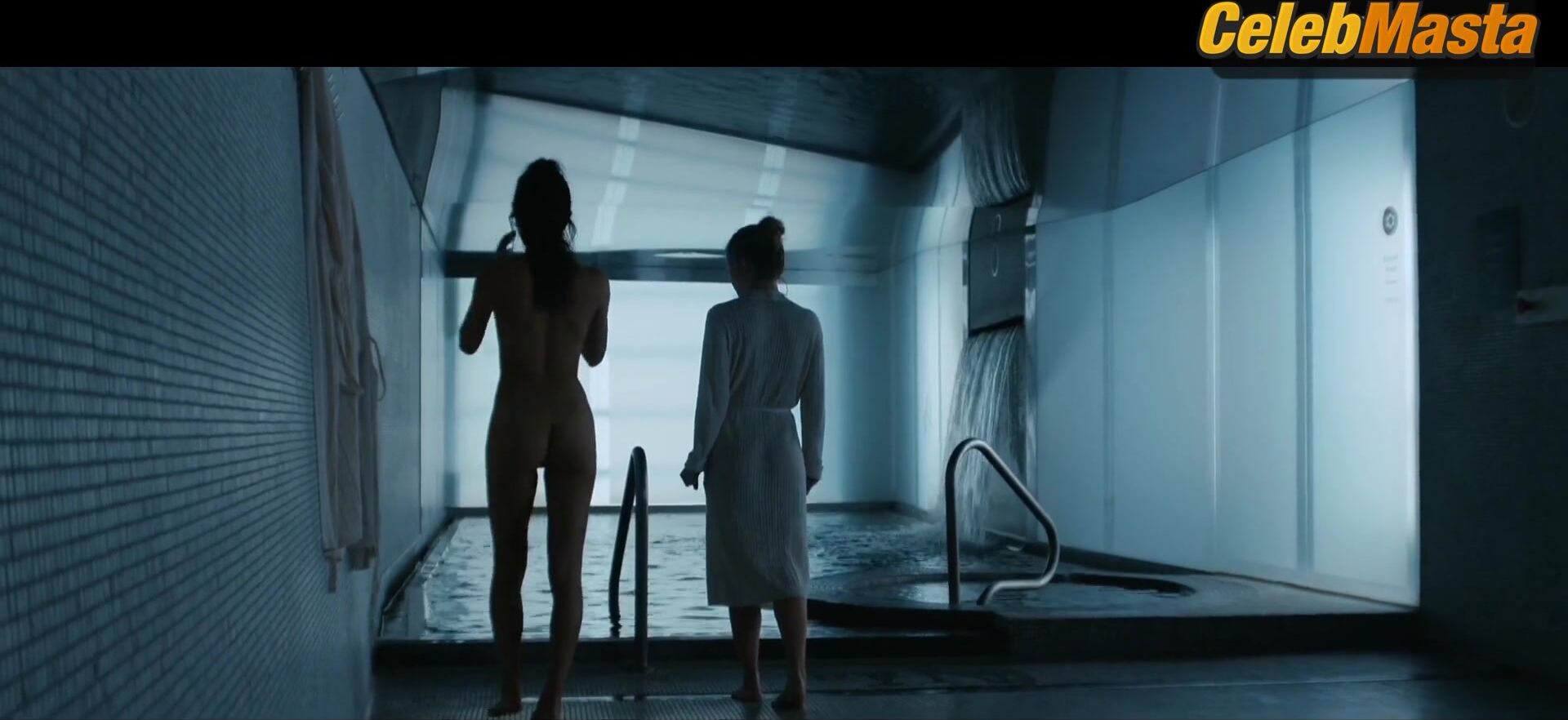 Natasha Liu Bordizzo Sydney Sweeney And Booty Scene From The - Photo 1 of 5 photo 4