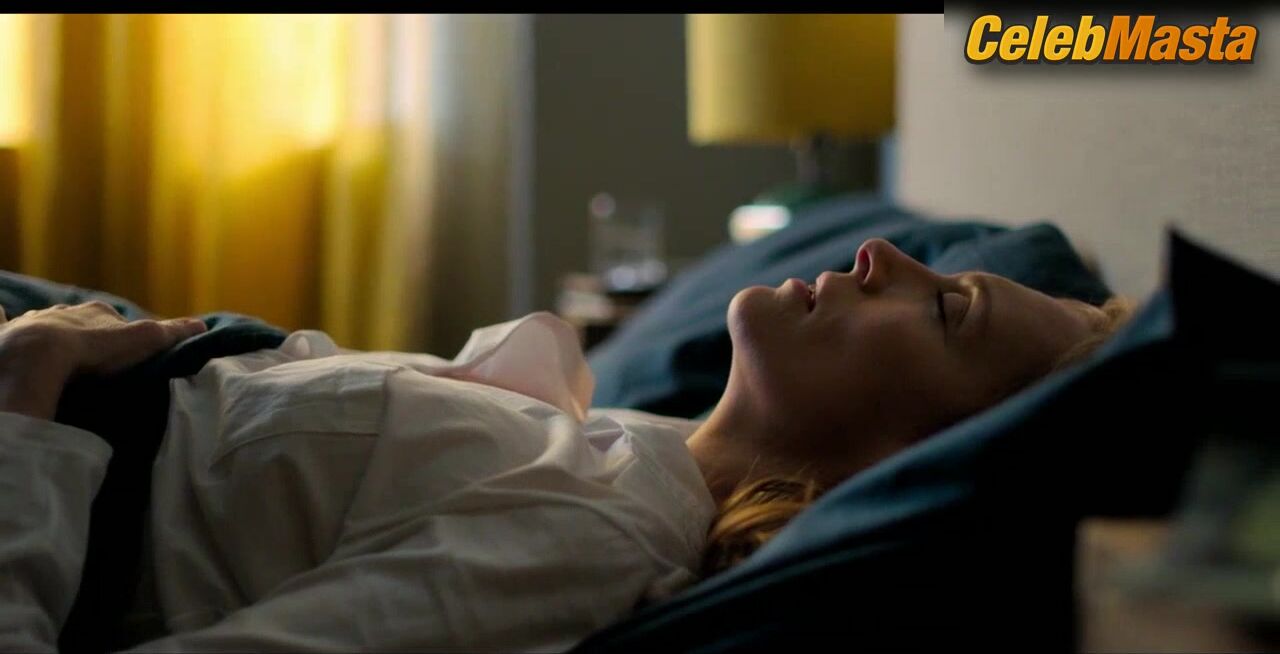 Toni Collette ’s Hot Scene In Wanderlust - Photo 2 of 5 photo 5