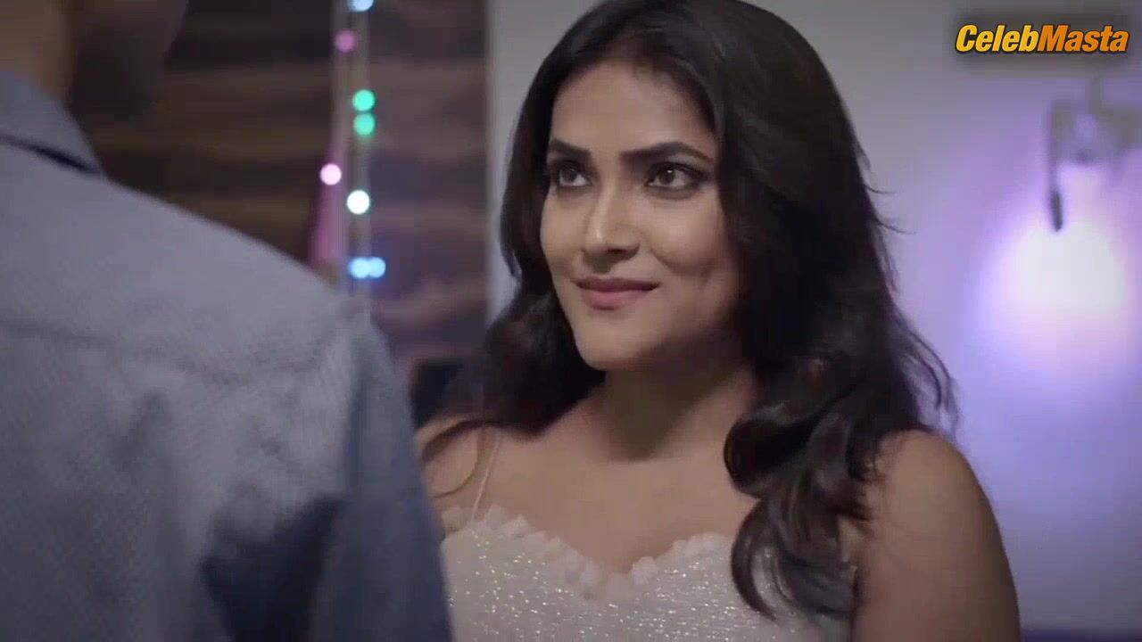 Mahi Kamla ’s Sexy Scene In Charmsukh - Photo 1 of 5