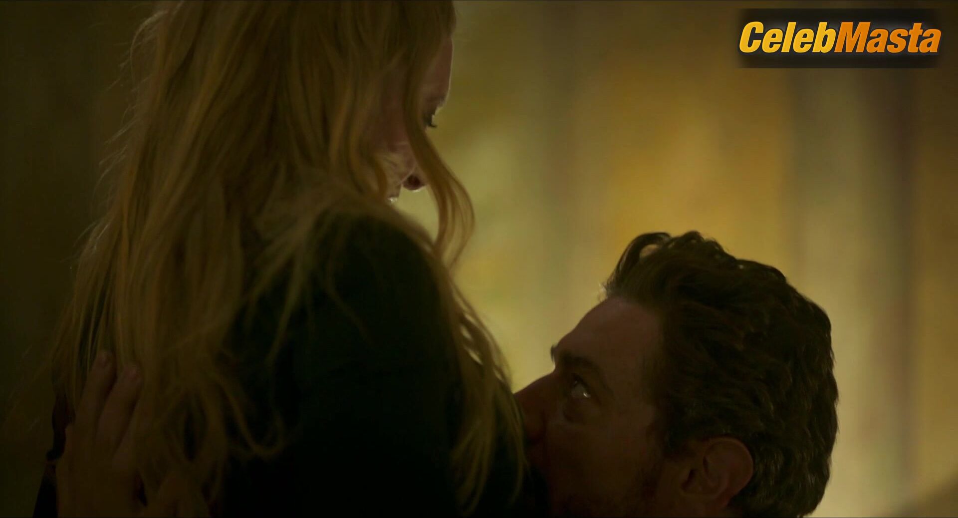 Toni Collette Hot Scene In Mafia Mamma - Photo 1 of 5 photo 4