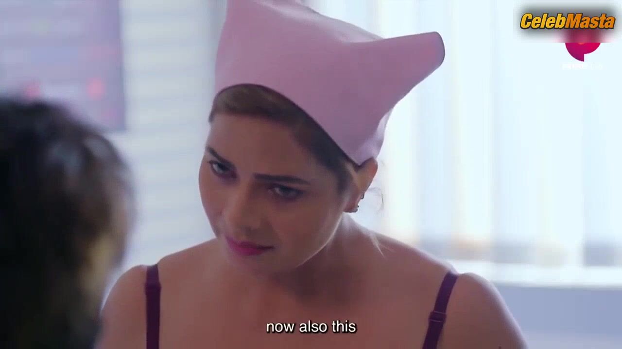 Malavika Tomar Flaunts Booty, Breasts Scene In Ilaaj - Photo 2 of 5 photo 4