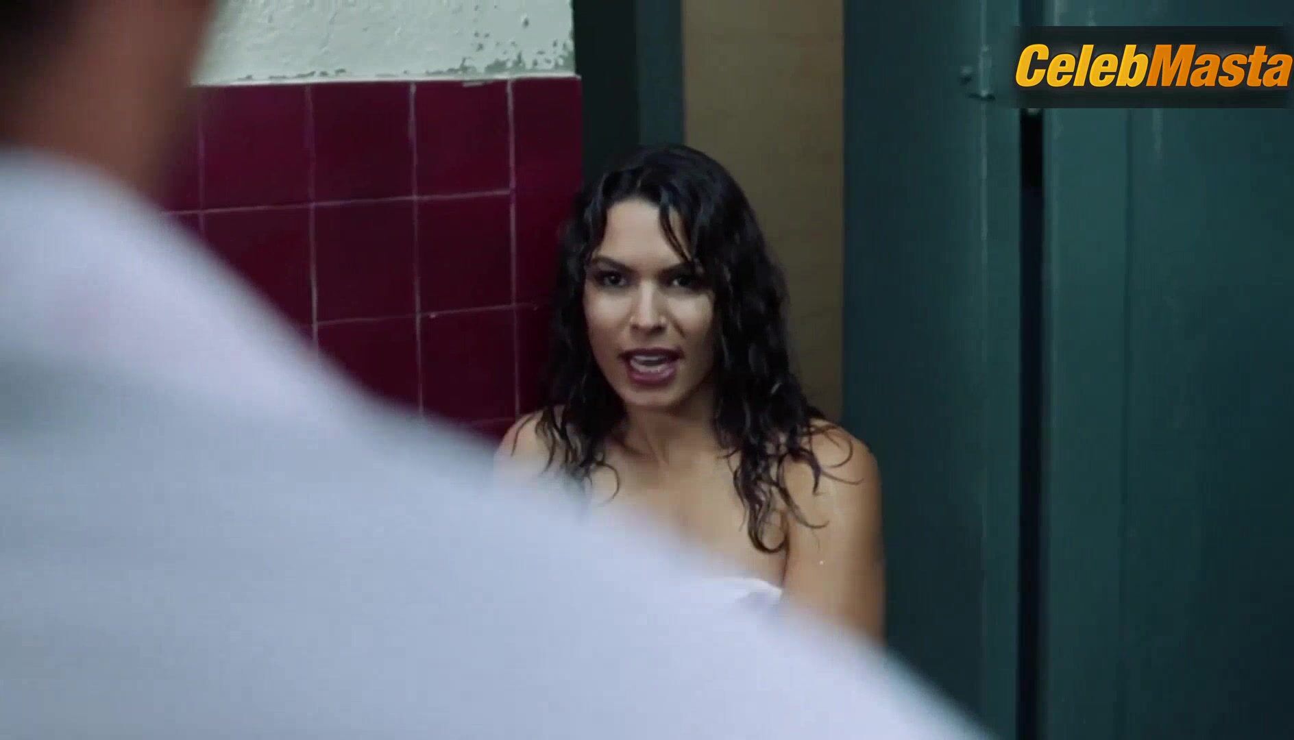 Emmanuelle Vaugier ’s Underwear Scene From House Of The - Photo 1 of 5