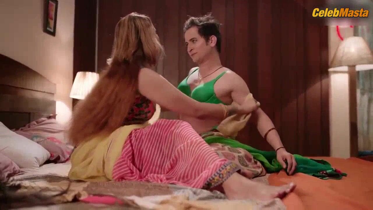 Jinnie Jaaz Hot Scene From Jhol Jhal - Photo 1 of 5