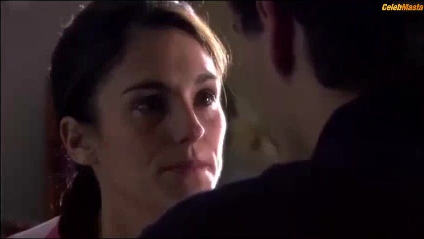 Amy Jo Johnson ’s Sexy Scene From Fatal Trust - Photo 1 of 5 photo 2