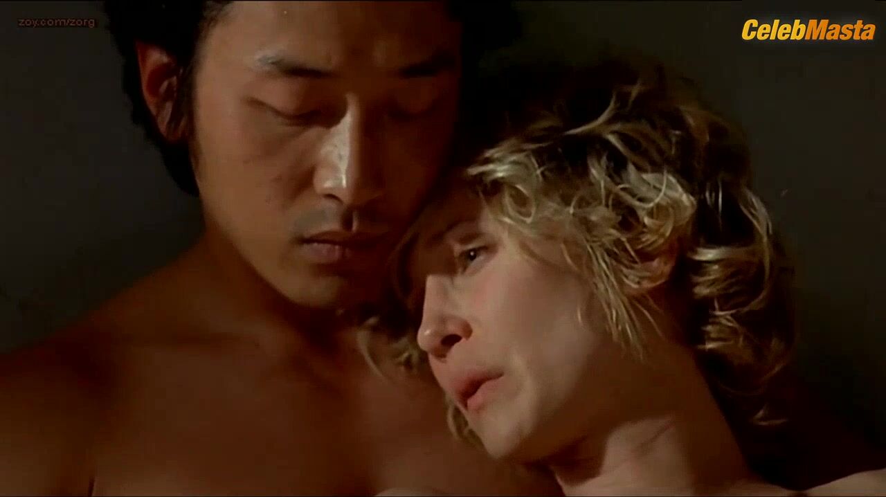 Vera Farmiga ’s Ass, Tits Scene In Never Forever - Photo 1 of 5 photo 5