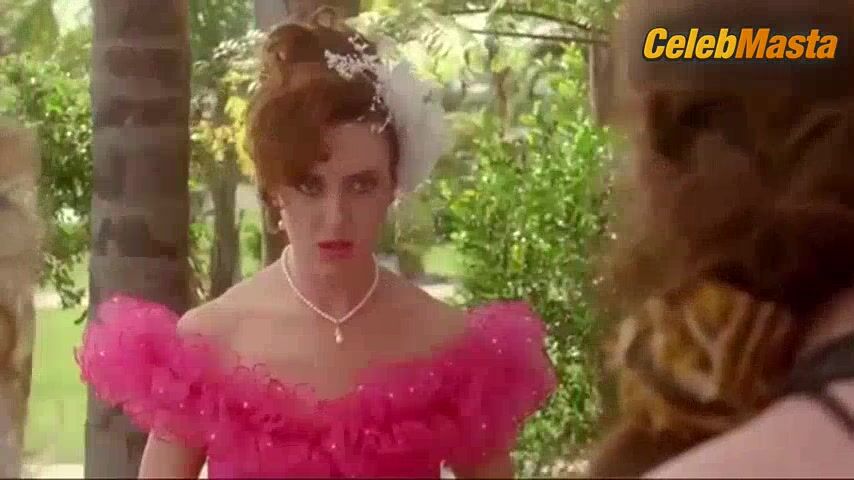 Toni Collette Reveals All In Scene From Muriel’s - Photo 1 of 5 photo 4