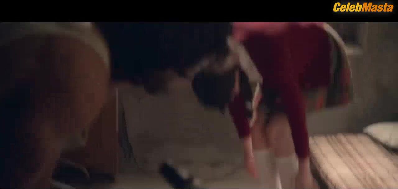 Stacy Martin Real Sex, Booty Scene In Nymphomaniac Vol. I - Photo 1 of 5