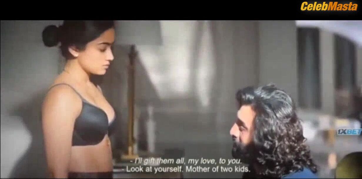 Rashmika Mandanna ’s Tits, Swimsuit Scene In Animal - Photo 2 of 5 photo 4
