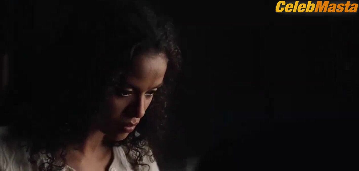 Gugu Mbatha-raw Bares Butt, Tits Scene In The Morning Show - Photo 2 of 5 photo 1