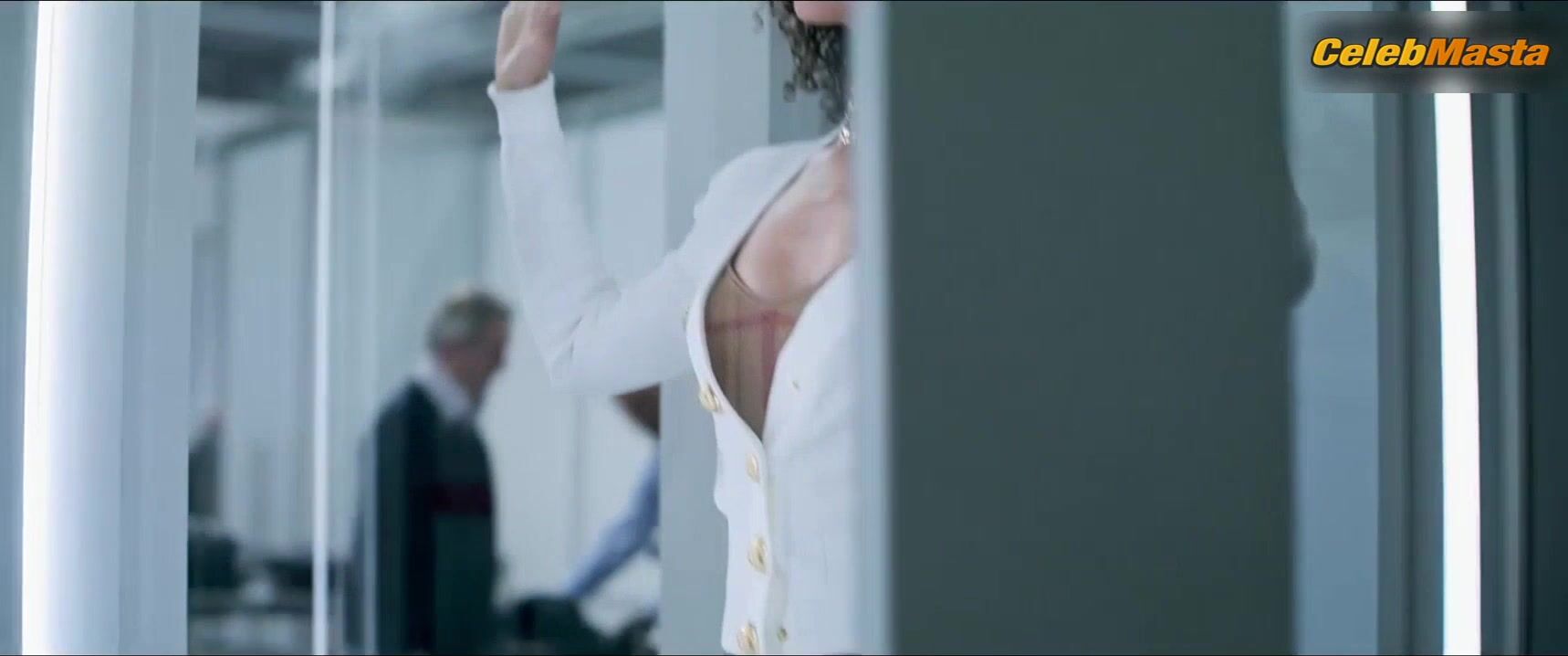 Gugu Mbatha-raw ’s Ass Scene In Lift - Photo 1 of 5