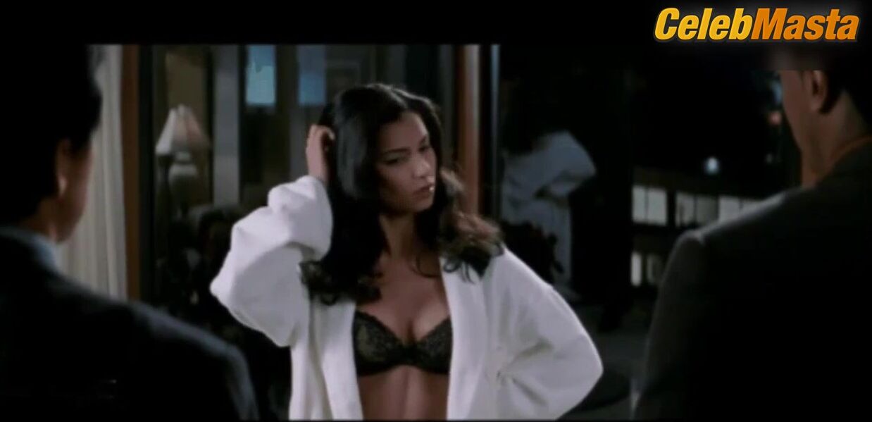 Roselyn Sanchez Bares Sexy Scene In Rush Hour - Photo 2 of 5 photo 5