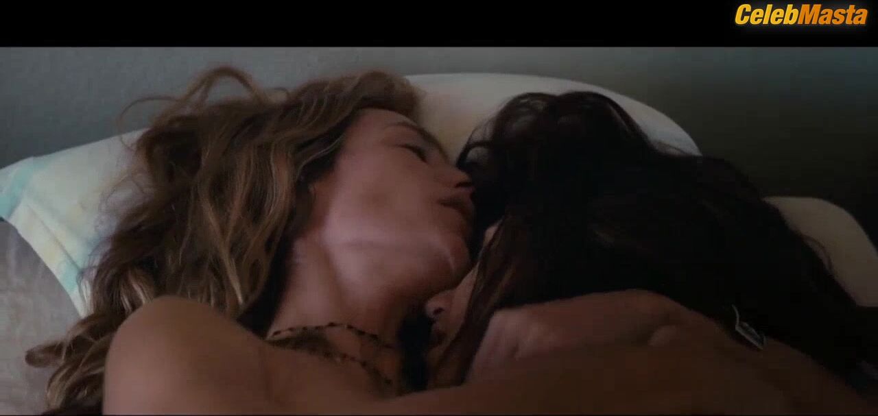 Cecile De France Lesbian, Booty Scene From Summertime - Photo 1 of 5 photo 2