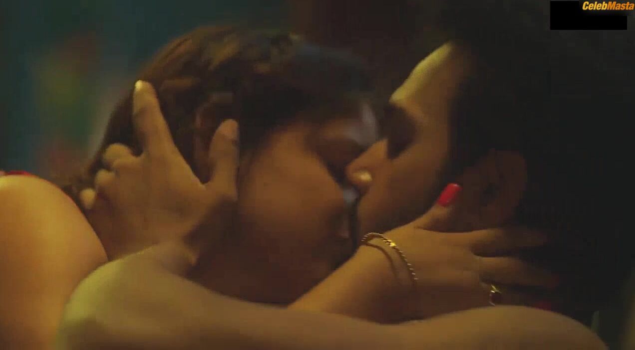 Sneha Paul Nude Breasts Scene In Charmsukh Chawl House 2 - Photo 2 of 5