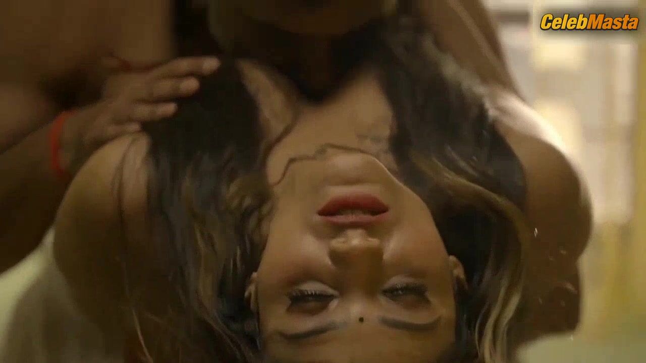 Jinnie Jaaz Shows Tits Scene In Charmsukh - Photo 1 of 5 photo 5