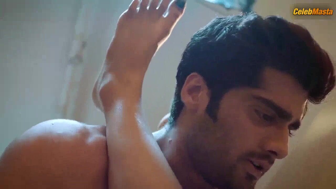 Jinnie Jaaz ’s Underwear Scene In Charmsukh - Photo 1 of 5 photo 5