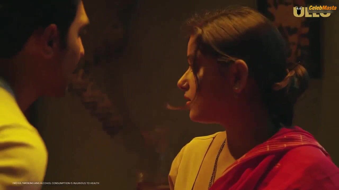 Sneha Paul Exposes Boobs Scene In Charmsukh Chawl House - Photo 1 of 5