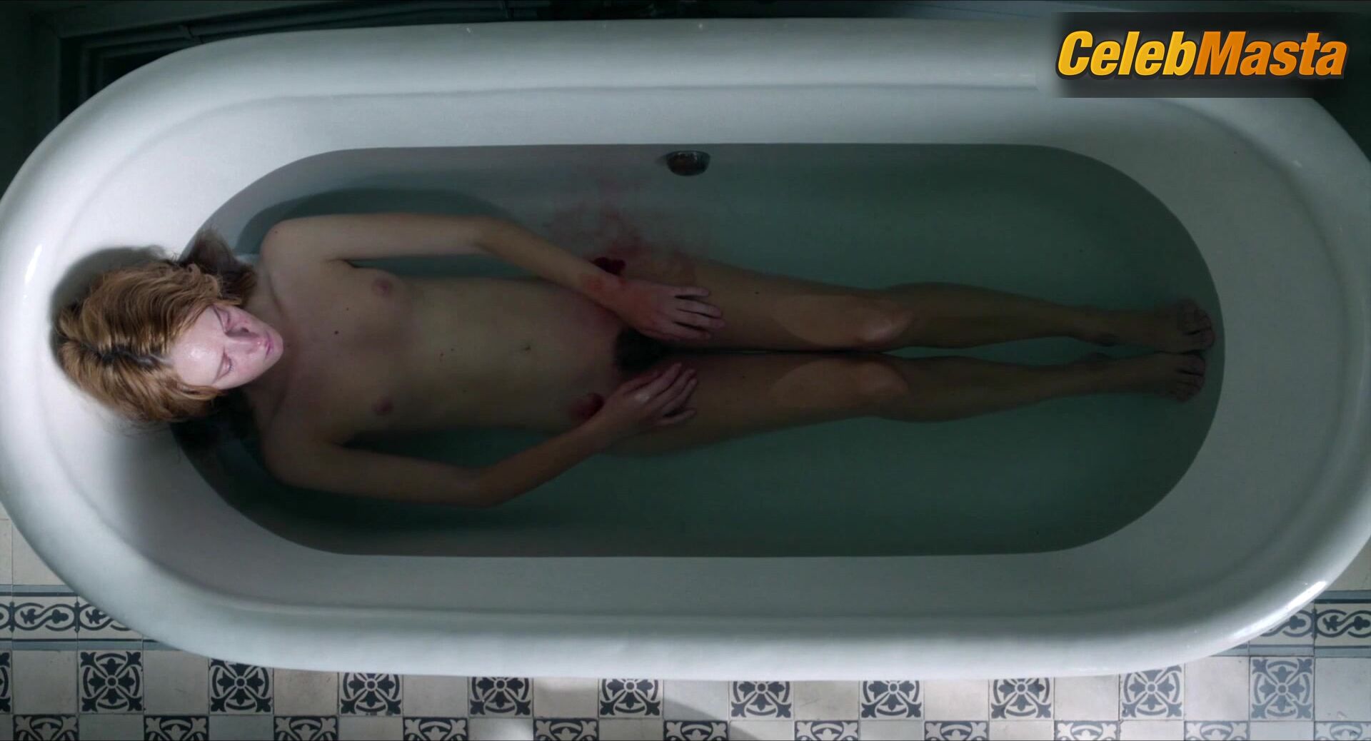 Stacy Martin Bares Breasts, Bush Scene In Bonnard, Pierre - Photo 1 of 5 photo 4