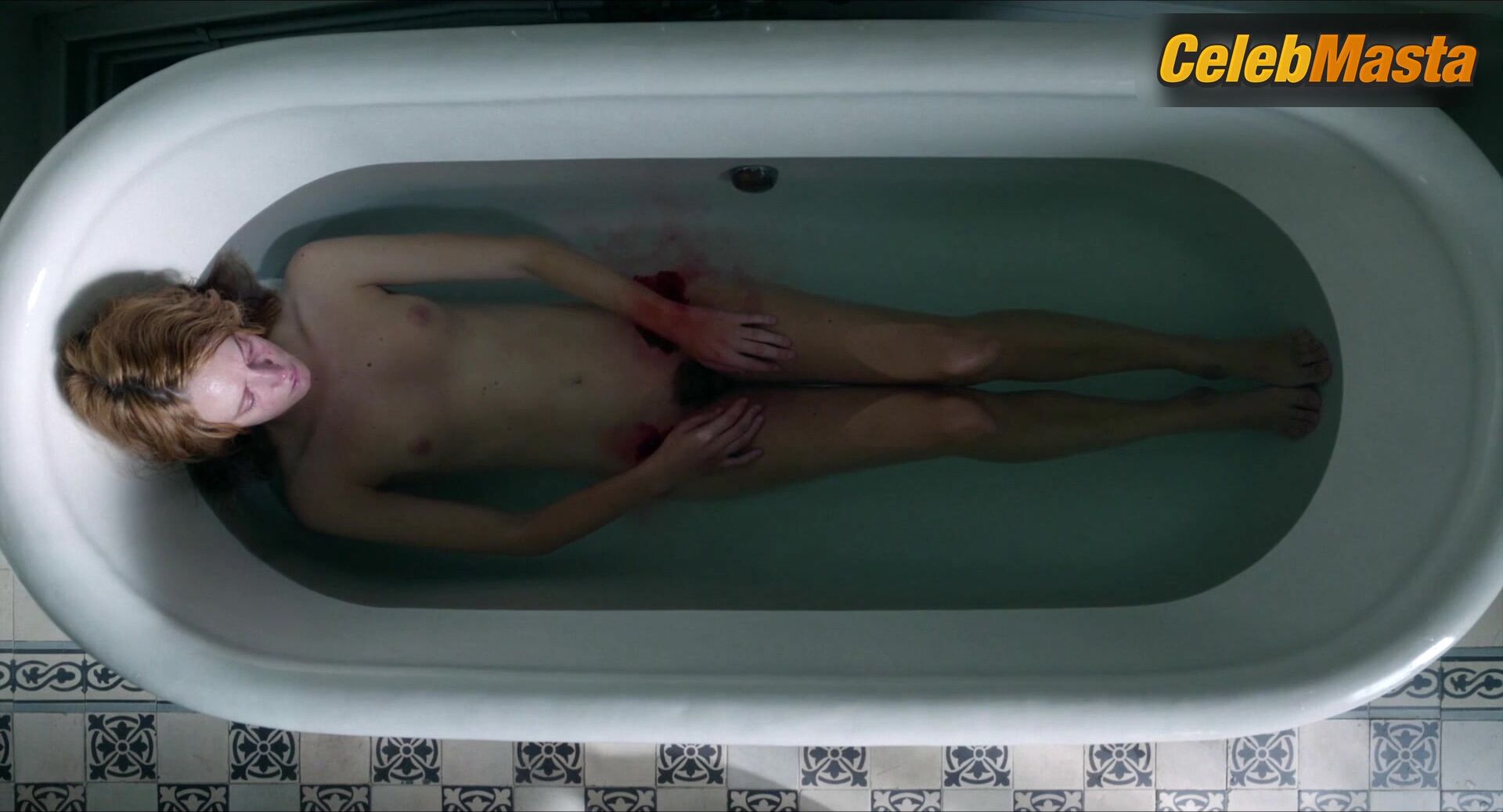 Stacy Martin Bares Breasts, Bush Scene In Bonnard, Pierre - Photo 1 of 5 photo 5